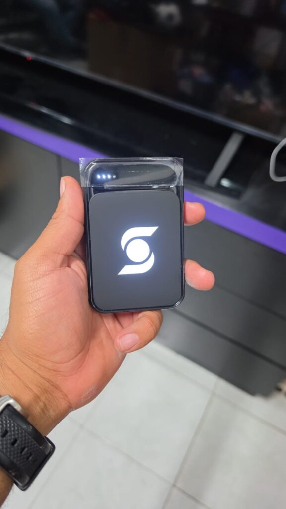 Power bank con logo iluminado personalizado para Scotiabank