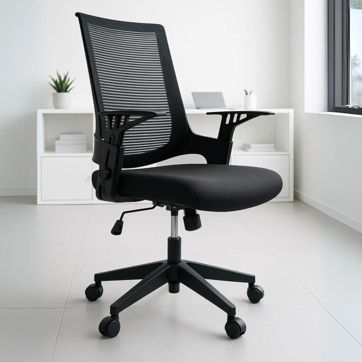 Silla Operativa H2 Mesh con Tela Negra y Brazos Ajustables