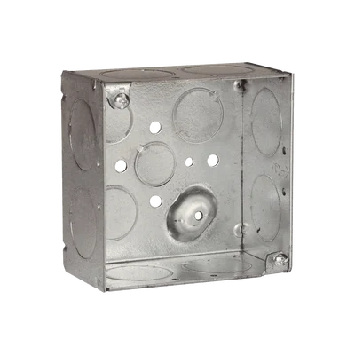 Caja Cuadrada Galvanizada de 4″ x 4″/ Profundidad de 2 1/8″ /8 Entradas 1″, 3 Entradas 1/2″ y  2 Entradas 3/4″/ Soldada.