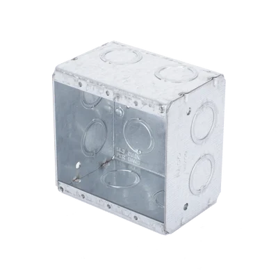 Caja Multigang de 2 Gangs/ Profundidad de 2-1/2 Pulgadas (6.35 cm)/ 12 Entradas de 1/2 – 3/4 Pulgadas (1.27 – 1.91 cm)